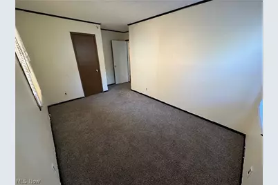 507 W Vine Street, Martins Ferry, OH 43935 - Photo 26