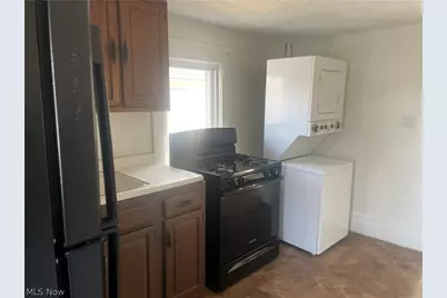 1433 Kenmore Boulevard, Akron, OH 44314 - Photo 4