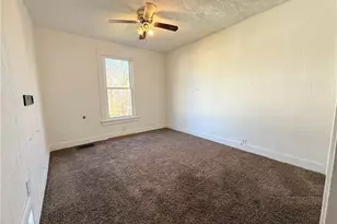 1433 Kenmore Blvd, Akron, OH 44314 - Photo 16