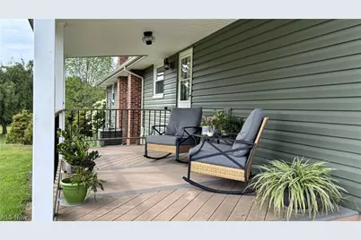11784 Chamberlain, Aurora, OH 44202 - Photo 2