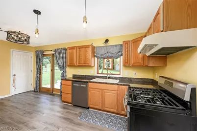 577 Catalina Drive, Akron, OH 44319 - Photo 22