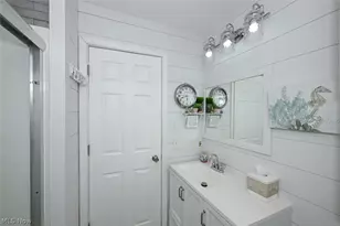 577 Catalina Dr, Akron, OH 44319 - Photo 32