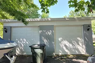 1068 Liberty St, Salem, OH 44460 - Photo 2