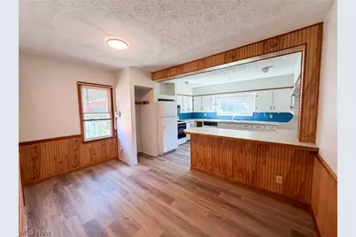 841 Chinook Avenue, Akron, OH 44305 - Photo 2