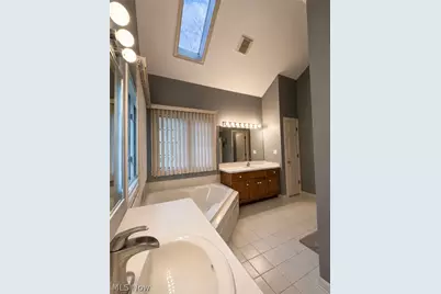 136 Jade Circle, Canfield, OH 44406 - Photo 10