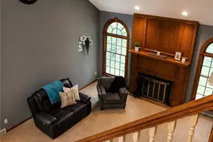 136 Jade Cir, Canfield, OH 44406 - Photo 18