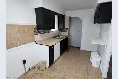 15712 Westview Avenue, Loveland, OH 44128 - Photo 6