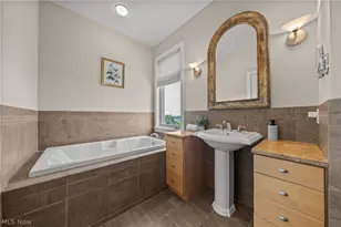 2011 Villa Carabelli Dr, Loveland, OH 44106 - Photo 30