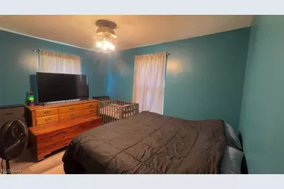 2358 Nesmith Lake Boulevard, Akron, OH 44314 - Photo 12