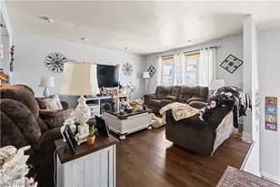 118 Arena Dr, Weirton, WV 26062 - Photo 4