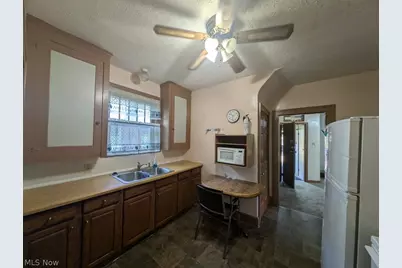 223 Greenfield Avenue SW, Canton, OH 44706 - Photo 10
