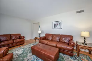 407 Holliston Rd, Fairlawn, OH 44333 - Photo 6