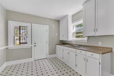 3201 E 121st Street, Loveland, OH 44120 - Photo 4