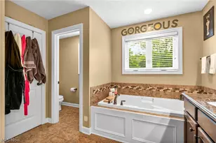 8006 Dovegate Circle, Mentor, OH 44060 - Photo 26