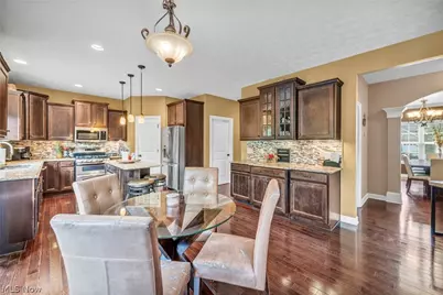 8006 Dovegate Circle, Mentor, OH 44060 - Photo 18