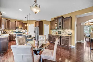 8006 Dovegate Circle, Mentor, OH 44060 - Photo 18