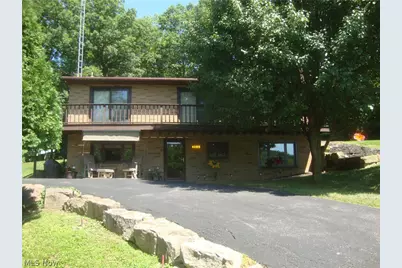 4285 Mineral City Zoar Road NE, Mineral City, OH 44656 - Photo 1