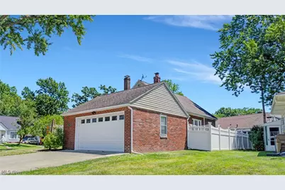 2218 20th Street, Cuyahoga Falls, OH 44223 - Photo 32