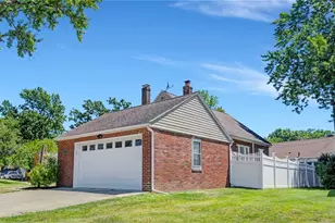 2218 20th St, Cuyahoga Falls, OH 44223 - Photo 32