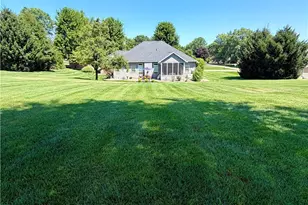 5044 Sunset Blvd Rd NW, Strasburg, OH 44680 - Photo 4