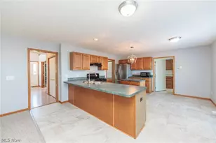 3621 Shelton Ln, Brunswick, OH 44212 - Photo 8