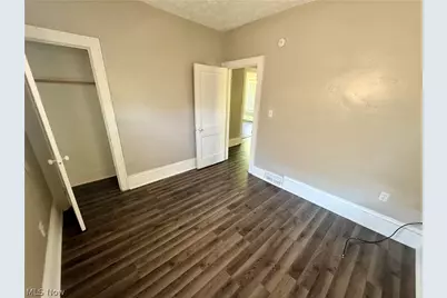 866 Beardsley Street #2, Akron, OH 44311 - Photo 6