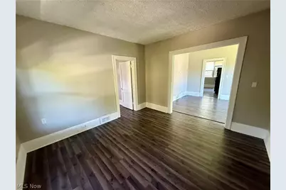 866 Beardsley Street #2, Akron, OH 44311 - Photo 2
