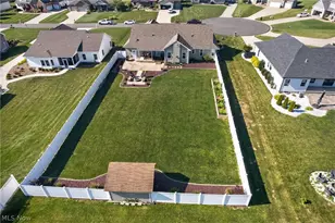 4875 Tree Line Trail, New Middletown, OH 44442 - Photo 4