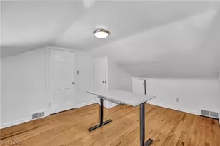 20860 Farnsleigh Rd, Huber Heights, OH 44122 - Photo 30