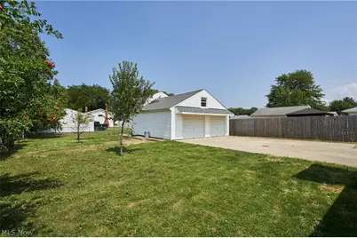 35477 Hobbie Drive, Eastlake, OH 44095 - Photo 30