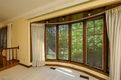 16 S Bentley Drive SE, Canton, OH 44709 - Photo 12