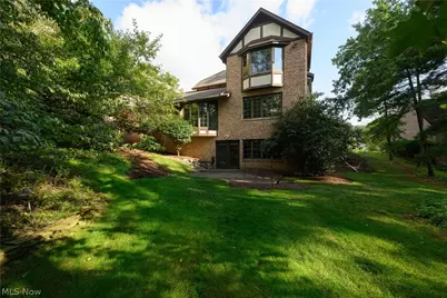 16 S Bentley Drive SE, Canton, OH 44709 - Photo 6