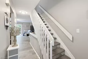 646 Almas Ct, Brunswick, OH 44212 - Photo 2