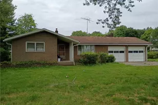 2435 Ravenna Ave, East Canton, OH 44730 - Photo 2