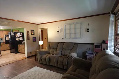 517 Walden Avenue, Tiltonsville, OH 43963 - Photo 6