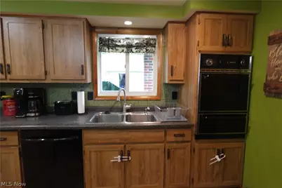 517 Walden Avenue, Tiltonsville, OH 43963 - Photo 8