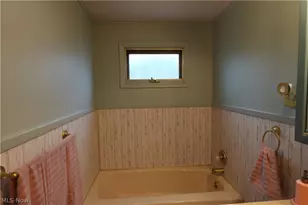 517 Walden Ave, Tiltonsville, OH 43963 - Photo 14