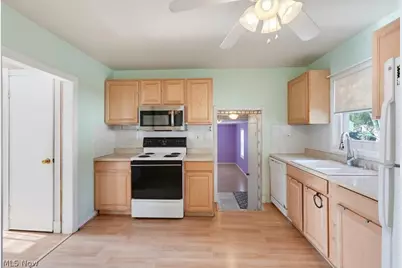 34112 Sylvia Drive, Eastlake, OH 44095 - Photo 10