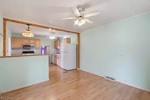 34112 Sylvia Dr, Eastlake, OH 44095 - Photo 4