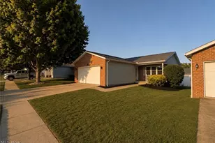 927 Pepperwood Dr, Wooster, OH 44691 - Photo 2