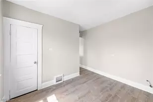 3225 W 38th St, Loveland, OH 44109 - Photo 10