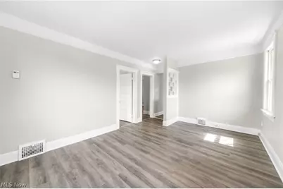 3225 W 38th Street, Loveland, OH 44109 - Photo 2