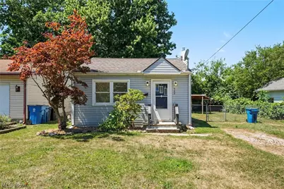982 Shadowrow Avenue, Willoughby, OH 44094 - Photo 1