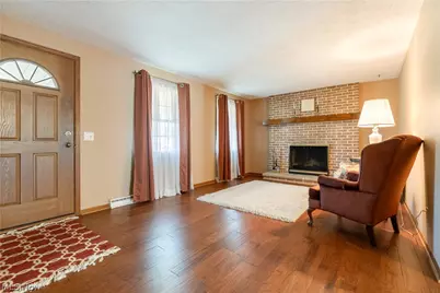 2032 Walsh Street, Louisville, OH 44641 - Photo 2