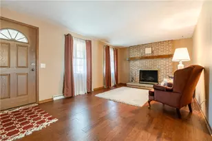 2032 Walsh St, Louisville, OH 44641 - Photo 2