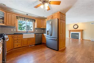 2032 Walsh St, Louisville, OH 44641 - Photo 10