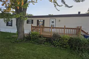 2139 Parkway Dr, Deerfield, OH 44411 - Photo 4