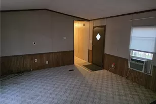 2139 Parkway Dr, Deerfield, OH 44411 - Photo 6
