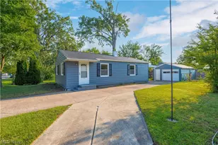 321 Overlook Rd, Vermilion, OH 44089 - Photo 2