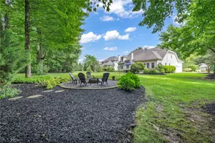 10928 Stonewycke Dr, Concord Twp, OH 44077 - Photo 4